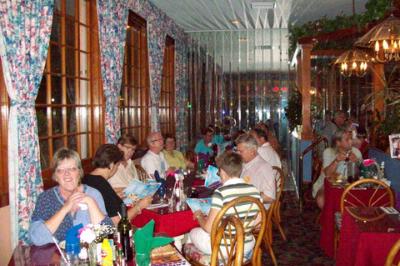Adventurer Hotel - Restaurant