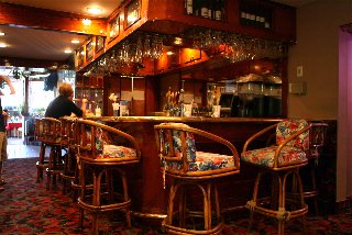 Adventurer Hotel - Bar