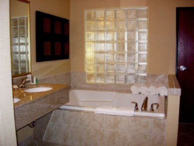 Jacuzzi Tub In Presidential Suite