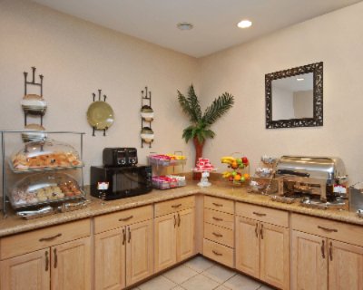 Comfort Suites Peoria Sports Complex - Enjoy Hot Complimentary Breakfast Served Daily