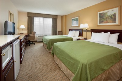 Country Inn & Suites Denver International Airport - 