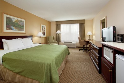 Country Inn & Suites Denver International Airport - 