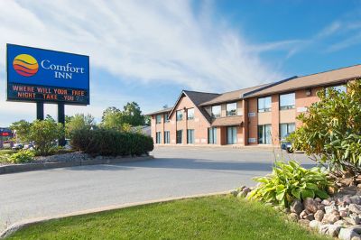 Bridgewater Comfort Inn - Hotel Exterior