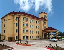 La Quinta Inn & Suites - 