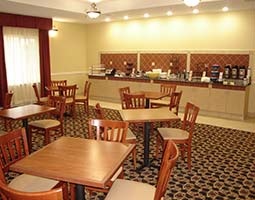 La Quinta Inn & Suites - 