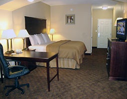La Quinta Inn & Suites - 
