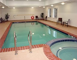 La Quinta Inn & Suites - Refreshing Indoor Pool And Spa For Our Guests!