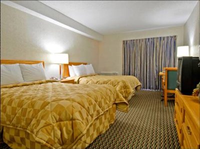 Room With 2 Double Beds
