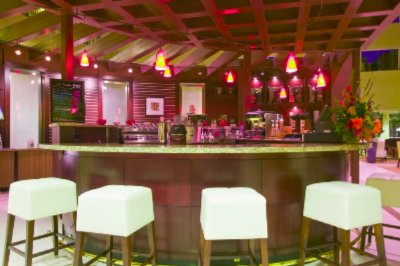 Embassy Suites Valencia - 