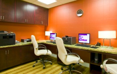 Embassy Suites Valencia - 