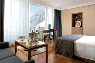 Royal Continental - 