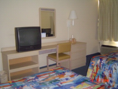 Motel 6 Decatur - 2 Queen Bed Room