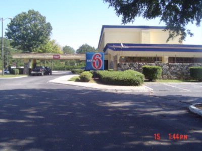 Motel 6 Decatur - Entraence To The Motel 6 Decatur