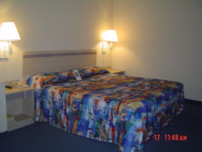 Motel 6 Decatur - King Bed