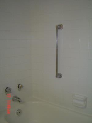 Motel 6 Decatur - Bathtub