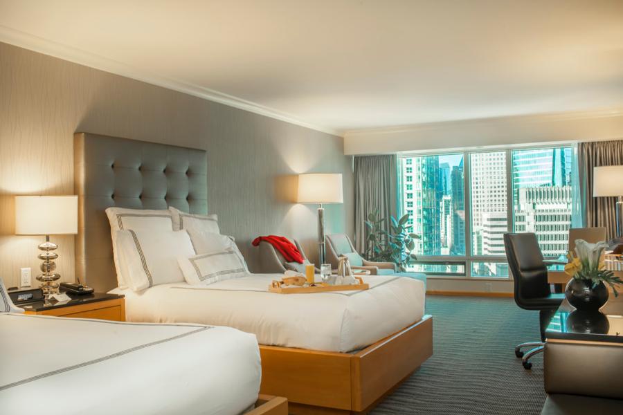 Deluxe Harbour/Mountainview Guestroom