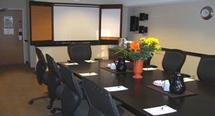 Quality Hotel Montreal East - Meeting Room