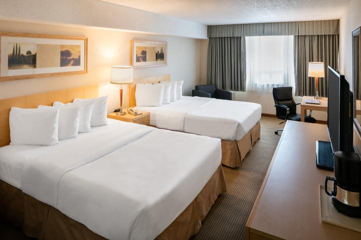 Quality Hotel Montreal East - Neuville Meeting Room