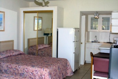 Golden Nugget Beach Club - 