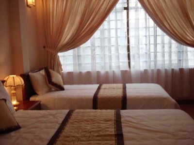 Hue Holiday Hotel - 