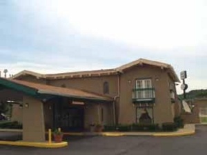 University Inn & Suites of Dayton - University Inn & Suites