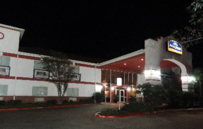 Howard Johnson Inn & Suites