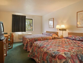 Super 8 - 
