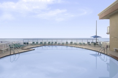 Super 8 Oceanfront - Our Swimming Pool Facing The Ocean