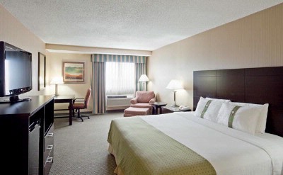 Holiday Inn - 