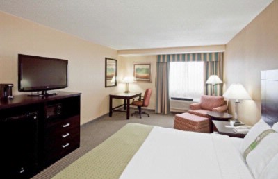 Holiday Inn - 
