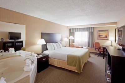 Holiday Inn - 