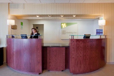 Holiday Inn - 