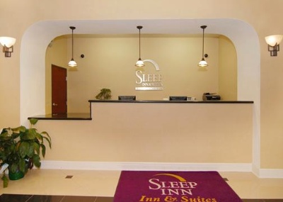 Sleep Inn & Suites - Hotel Lobby