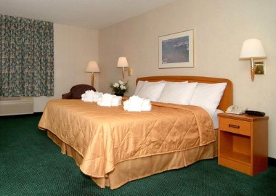 Speedway Sleep Inn & Suites - 