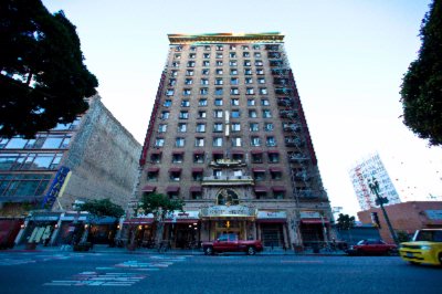Cecil Hotel - 