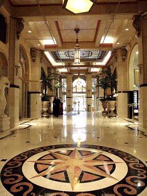 Cecil Hotel - 