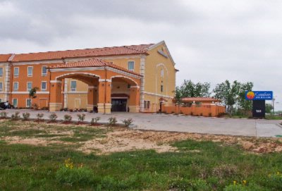 Pool & Spa