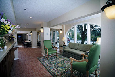 Beachwalk Hotel & Condominiums - 