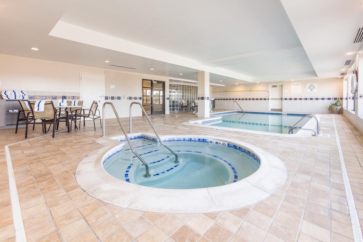 Holiday Inn Manchester Airport - 