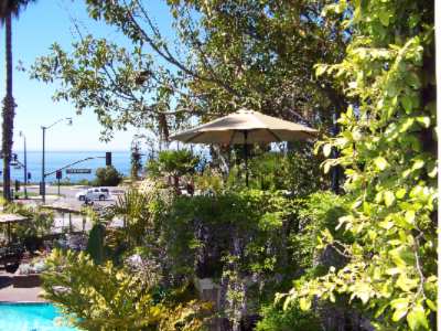 Laguna Reef Inn - 