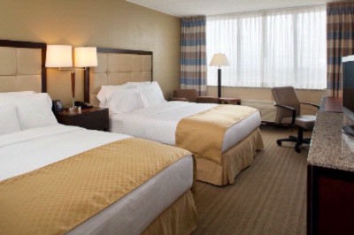 Doubletree Hotel St. Louis at Westport - Green Power Partner