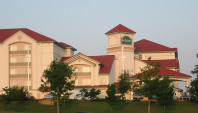 La Quinta Inn & Suites Austin Airport - 