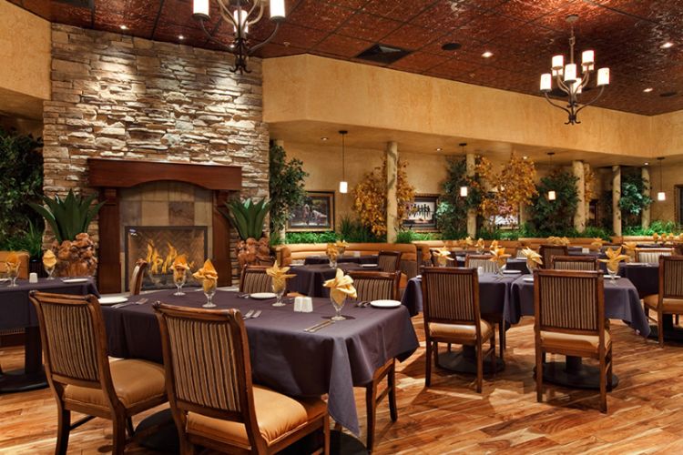 Red Lion Hotel & Casino - 