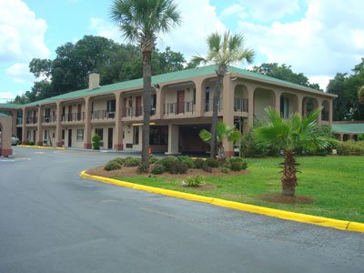 Americas Best Value Inn - 