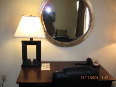 Best Western Executive Inn - Work Desk With Speaker Phone Ergonomic Chair & Lamp