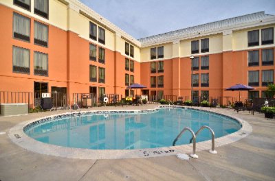 Hampton Inn - 