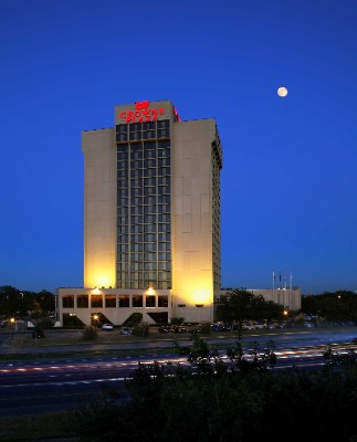 Crowne Plaza Dallas Market Center - 