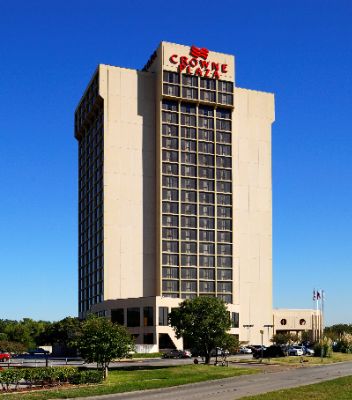 Crowne Plaza Dallas Market Center - 
