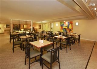 Quality Inn - Clean And Large Breakfast Area