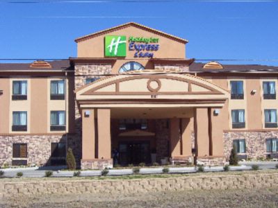 Holiday Inn Express & Suites
